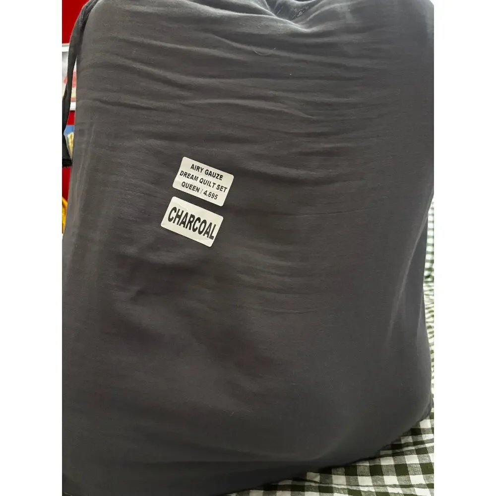 Organic Cotton Gauze Dream Quilt Set in Charcoal - 4 pieces total